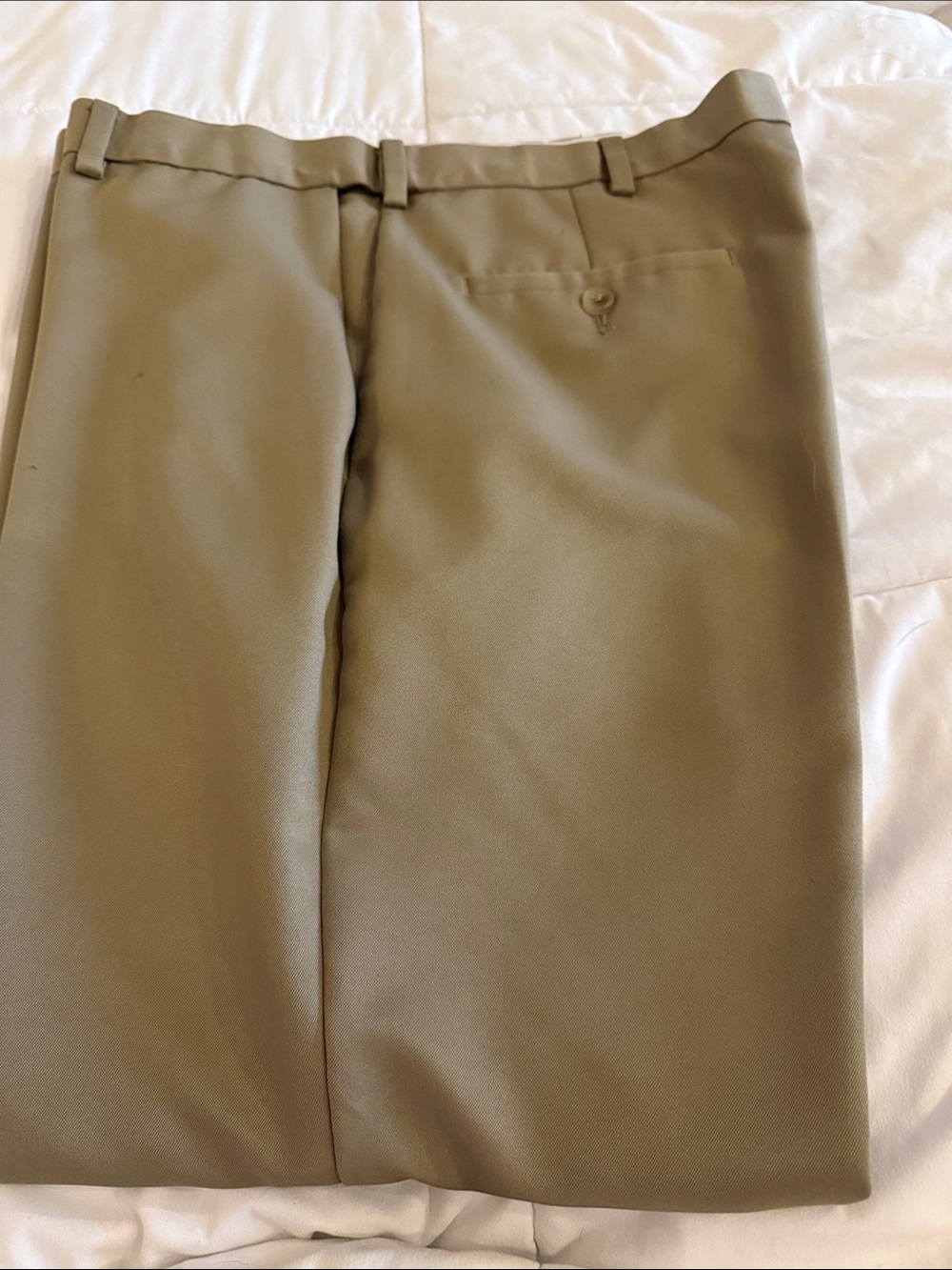 Haggar Men's Chinos Khakis in Olive/Tan